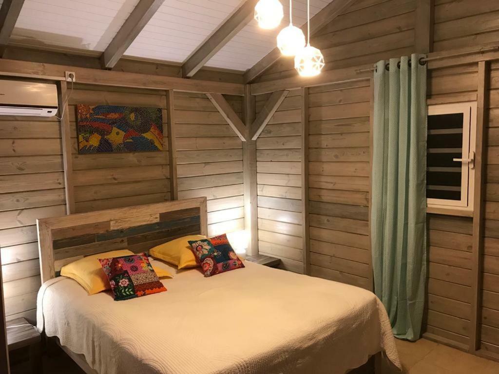 Charmant bungalow au cœur de l’île Baie-Mahault Exterior foto