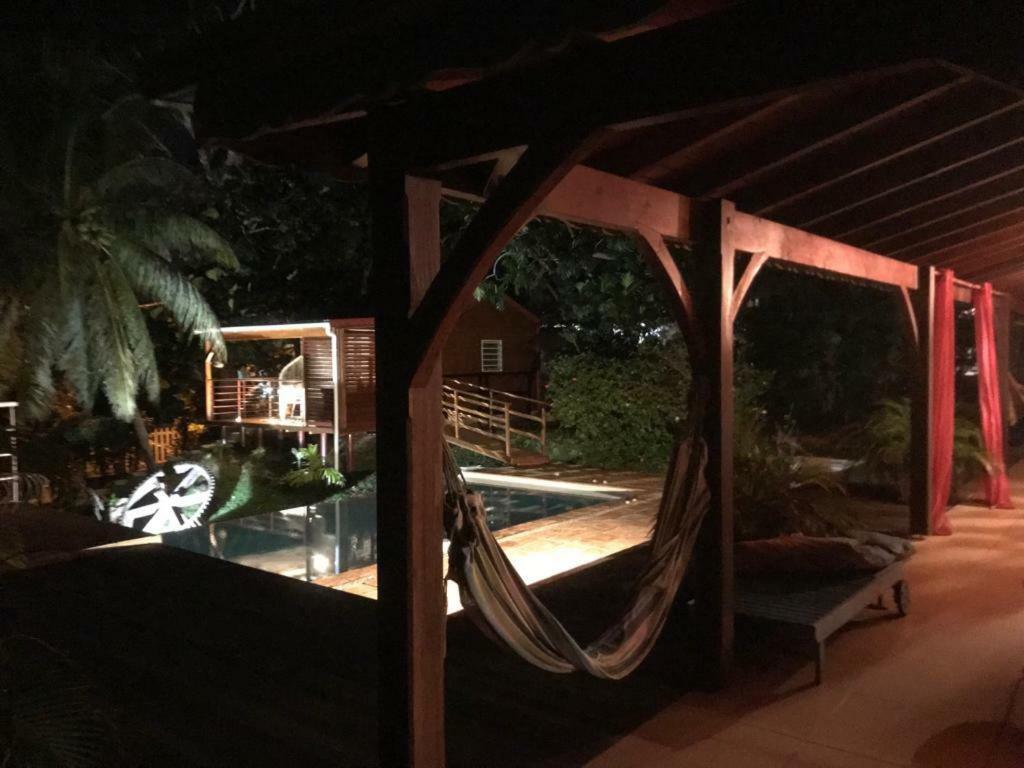 Charmant bungalow au cœur de l’île Baie-Mahault Exterior foto